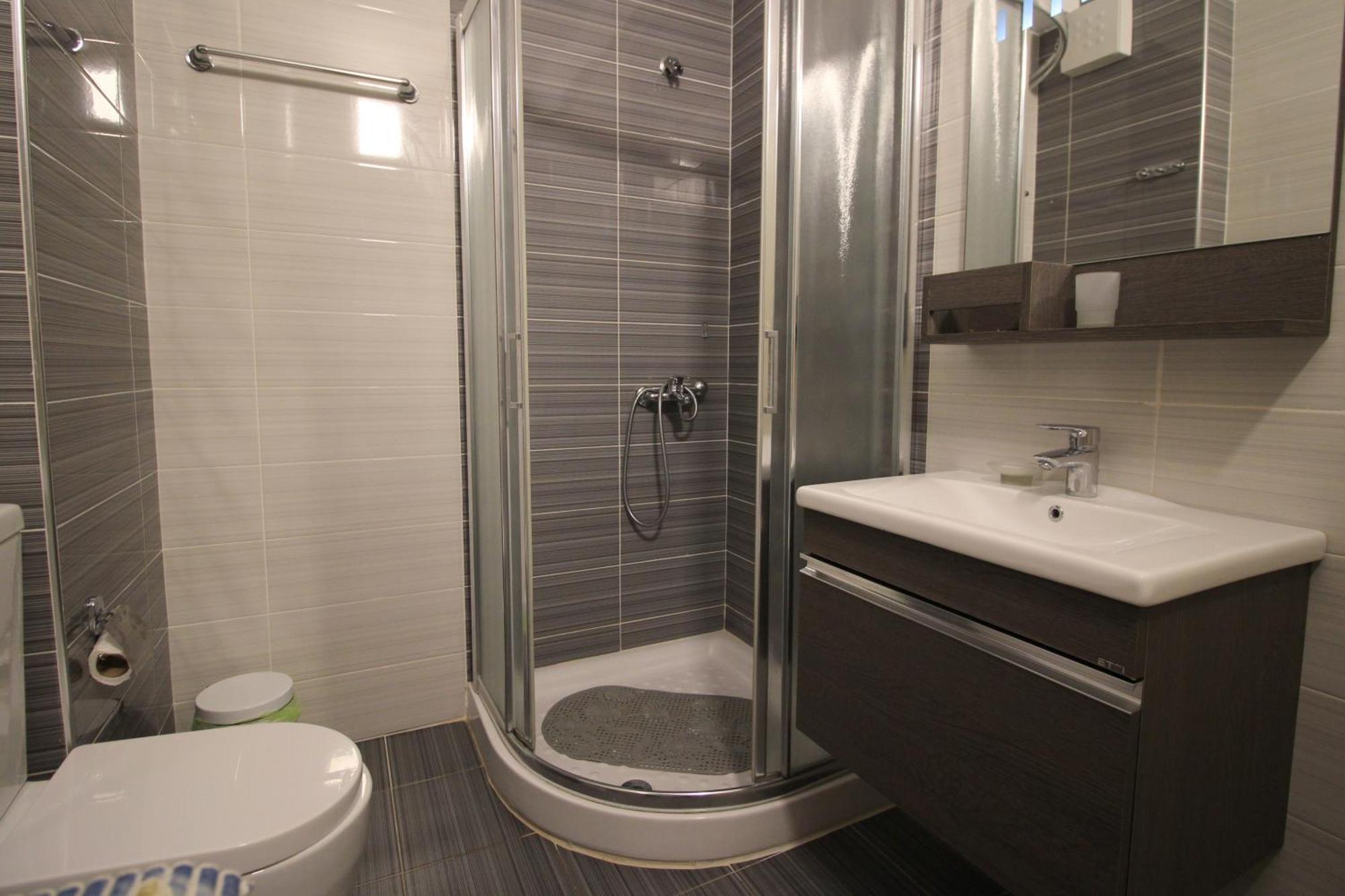 Beachfront Sion B Apartament Saranda