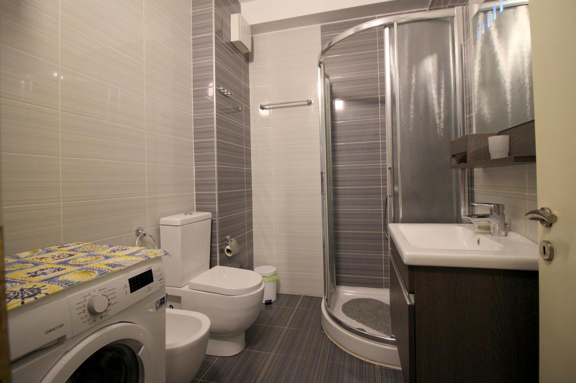 Beachfront Sion B Apartament Saranda